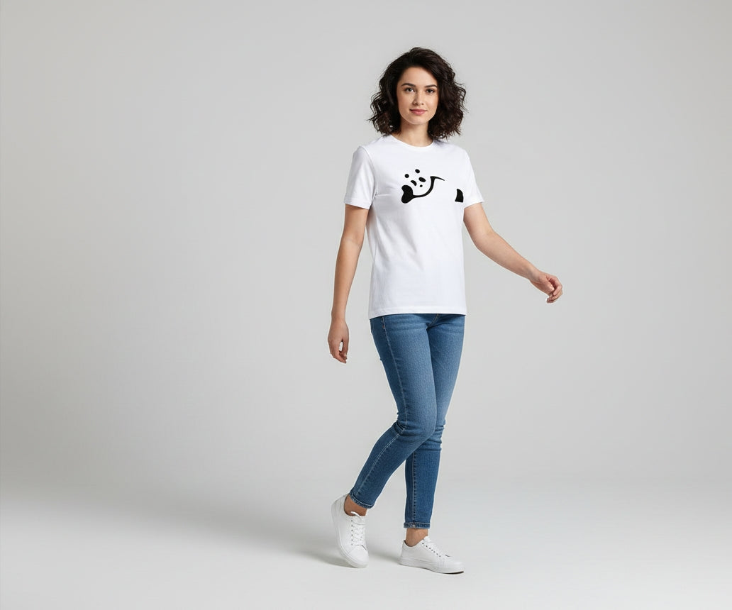 Casual Crew Neck Tee featuring Minimalist Bear Art
